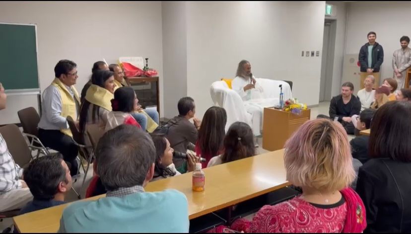 Gurudev Sri Sri Ravi Shankar Ji Delivers Surprise Satsang in Kofu!