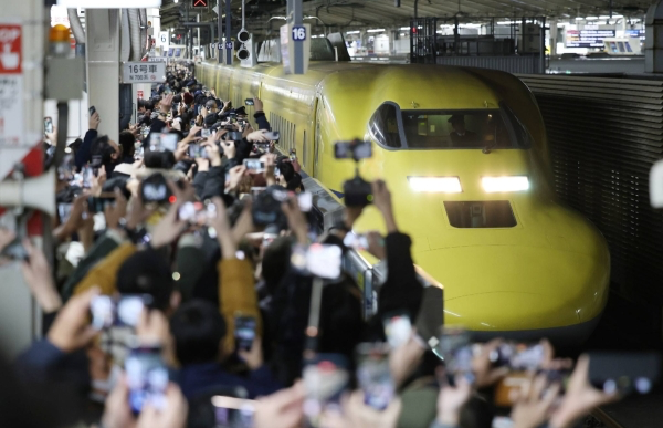 Japan Bids Farewell to Iconic ‘Doctor Yellow Shinkansen Inspection Train